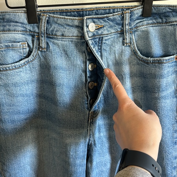 Old Navy Boot-Cut Jean - Picture 3 of 4